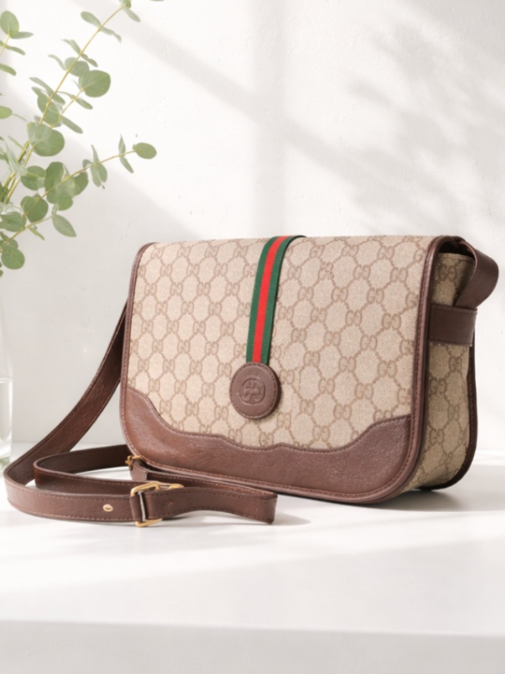 Authentic Gucci Crossbody/Shoulder Bag GG Sherry Line.